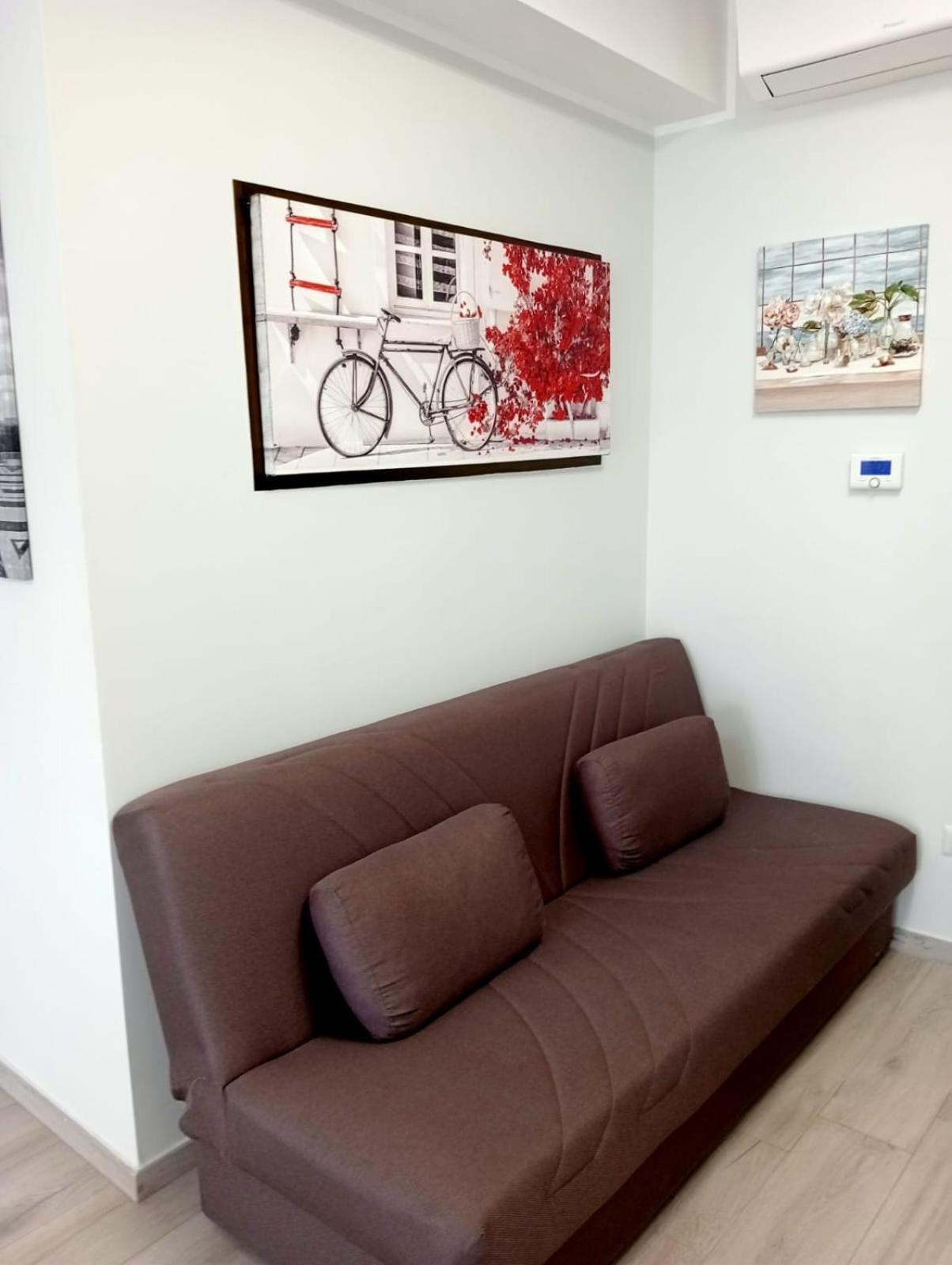 Appartamento Moderno in Centro città SantʼAgata di Militello Exterior foto